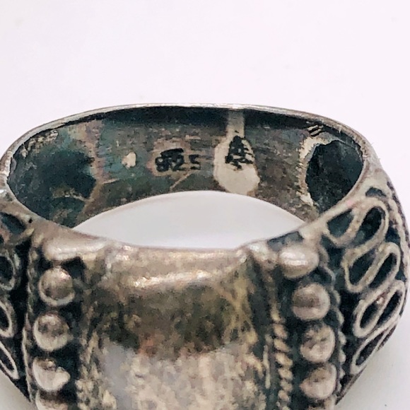 Antique Vintage Repousse Silver Ring - Picture 2 of 11